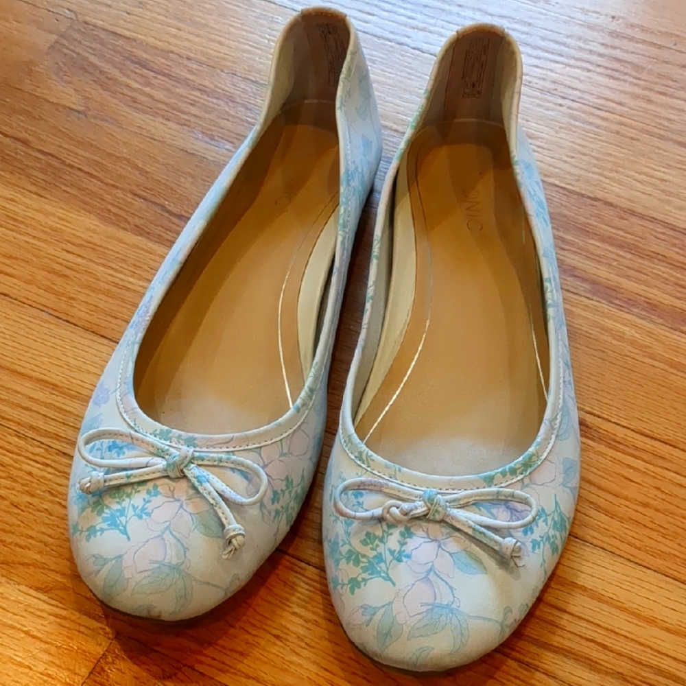 Vionic Callisto Floral Ballet Flats W11